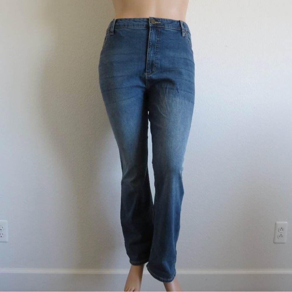 KUT from the KLOTH Jeans Women's Distressed Katy Boyfriend Plus Size 24W NWT - Picture 3 of 3